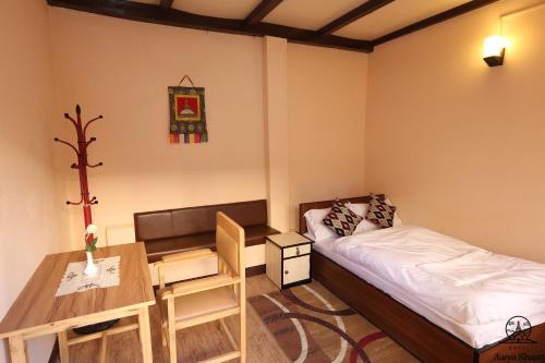 room detail thumbnail 1