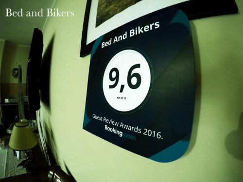  Bed And Bikers in Riano