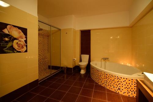 Moments Villa - image 4