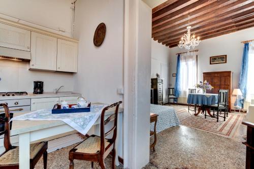 Ca' Badoer West Studio - image 2