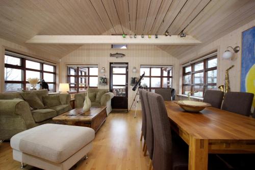 Heidi Luxury Cabin In Reykholt Iceland Reviews Prices Planet