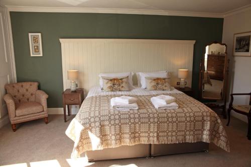 The Erskine Arms - main image
