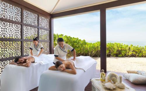 Anantara Desert Islands Resort & Spa