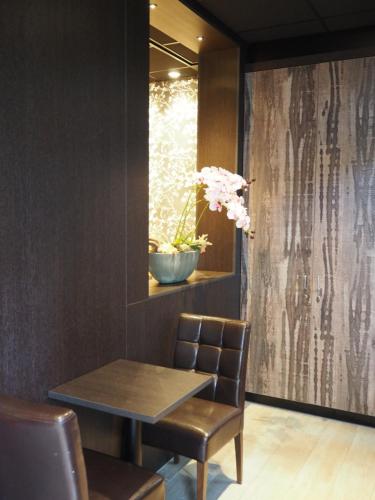 Hotel Blossoms City - image 4