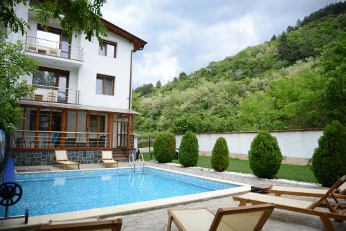 Villa Drecheva - main image