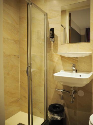 Triple Room image 4