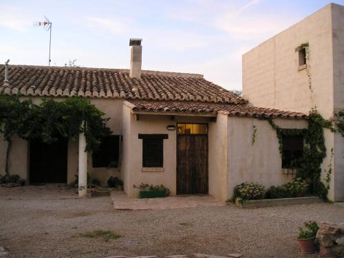 2 bedrooms, 3 beds