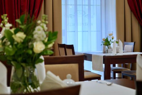 Hotel Dąbrowski - image 3