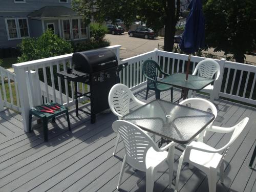 Sandpiper Beachfront Motel - image 3