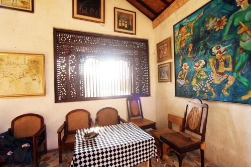 Posnya Seni Godod Art Gallery & Homestay