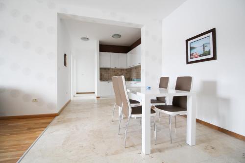 Apartmani Svetionik 4