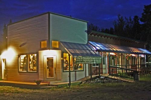 Uncle Nicolai's Inn B&B - 숙소 외관