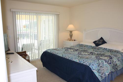 Golf Course Resort Luxury Villa - image 9