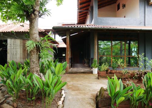 Ieeja, Punta Duarte Garden Inn in Los Duarte