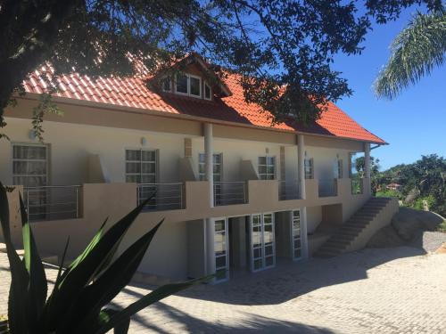 Casa Figueira na Pedra - SPA Suites near Morro da Lagoa