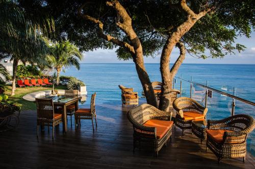 Kert, Hotel Vistalmar in Manta