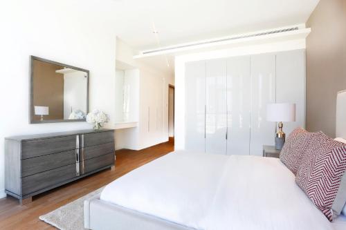Nasma Luxury Stays - City Walk - image 4