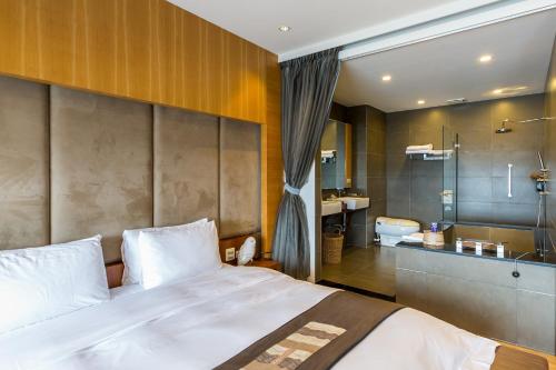 1 king bed