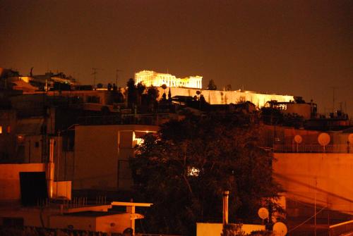 Acropolis View Luxury Suite - image 8
