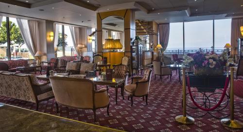 The Seasons Hotel - on The Sea in North Promenade