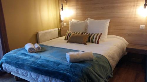1 queen bed