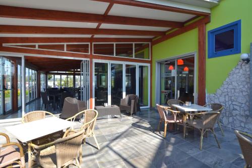 Kert, Motel S.16 in Muro Leccese