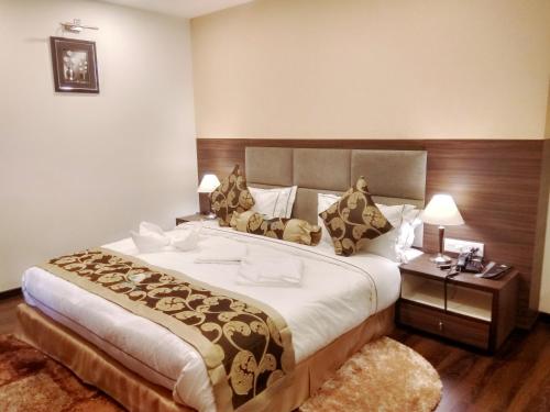 Double Room image 1