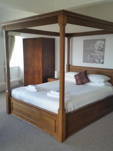 The Bridge Hotel - image 14
