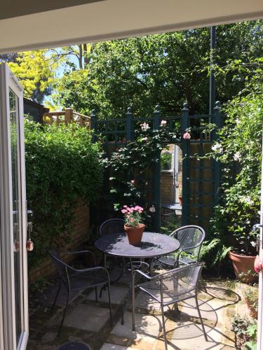 Old Station Gardens, SW London