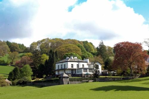 B&B Near Sawrey - Ees Wyke Country House - Bed and Breakfast Near Sawrey