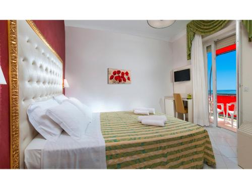 Superior Double or Twin Room with Sea View