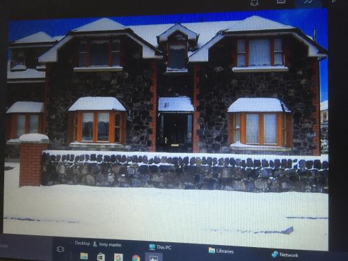 Knightsbrook Bed & Breakfast