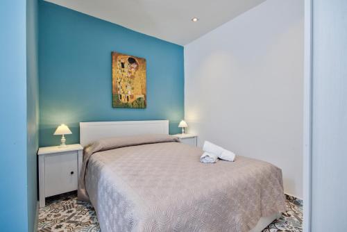 Valletta Luxe 3-Bedroom Duplex Penthouse with Sea View Terrace and Jacuzzi, La Valette (photo 7)