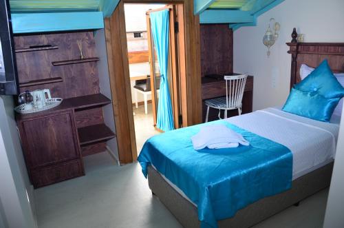 Orchis Hotel - image 4