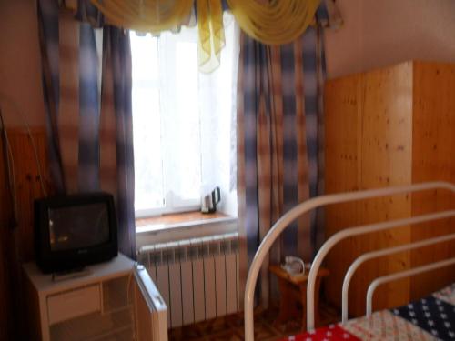Rooms for temporary accommodation for holidaymakers