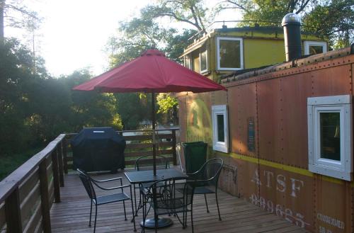 Instalações, Little Red Caboose in Ahwahnee (CA)