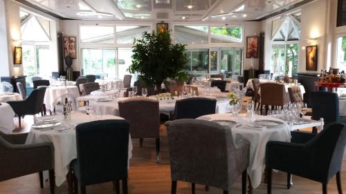 Étterem, Hotel Le Rivage in Olivet