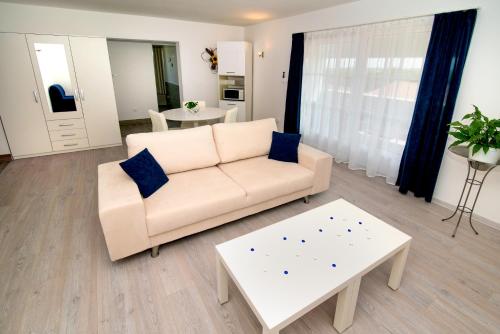  Apartments Ana Angela in Pula