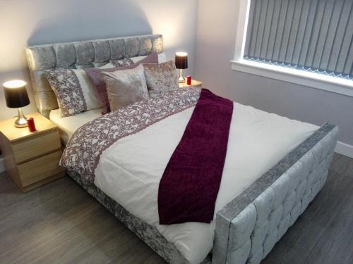 Bed, Central Ayr Main Road Apartment in Heathfield