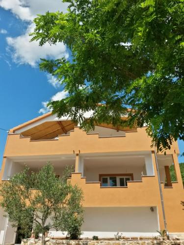  Apartments 4M in Gornji Karin