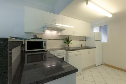 One-Bedroom Apartment with Balcony image 7