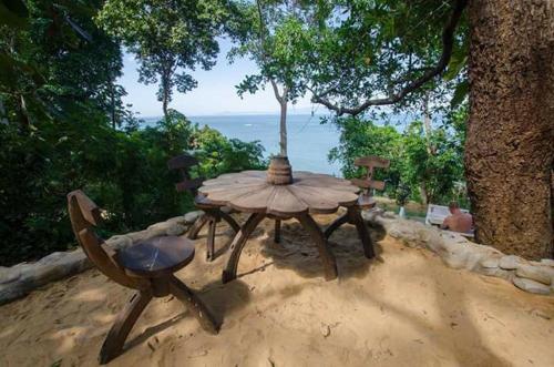 Rattana Bungalow Koh Chang in เกาะช้าง