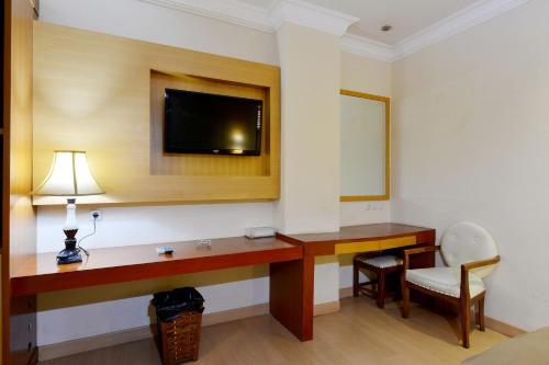 ZEN Rooms Basic Near Sunter Mall Jakarta