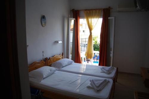 Twin Room with Pool View