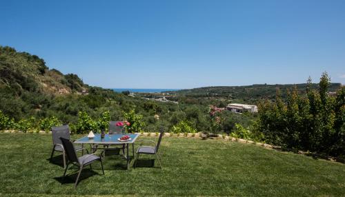  Marelia Luxurius Apartment in Tavronítis