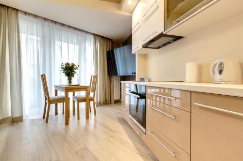Apartment Royal III - image 2