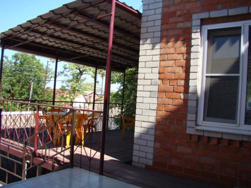 Guest house on Shmidta 147