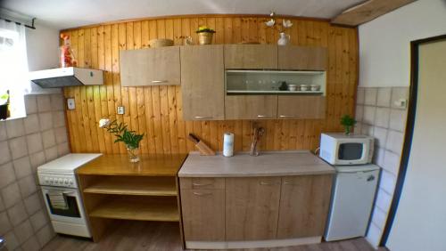 Faciliteter, Chalupa Pod Drabskymi svetnickami in Mnichovo Hradiste