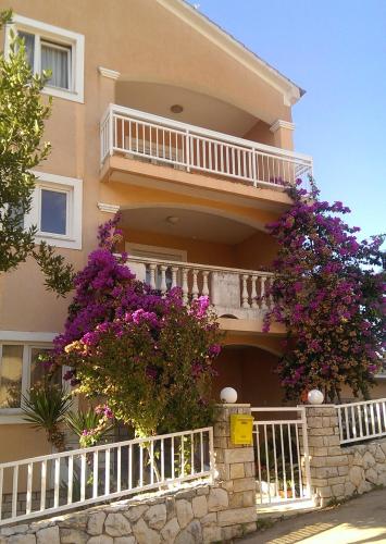  Dantin Apartments in Kožino