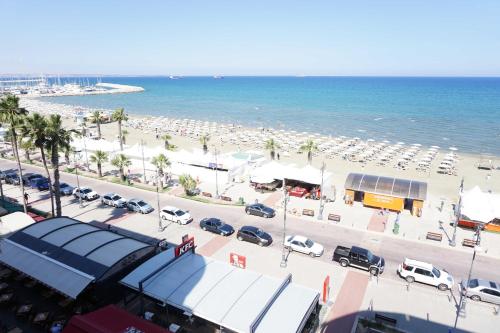 Lazuli Sea View Beachfront Ap 43 - image 4